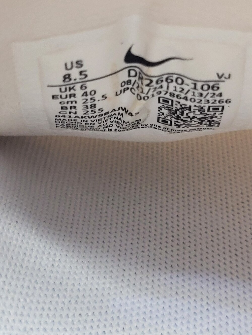 Nike Zoom X Women's Running Shoes - White, Pink & Black Swoosh - Picture 10 of 10